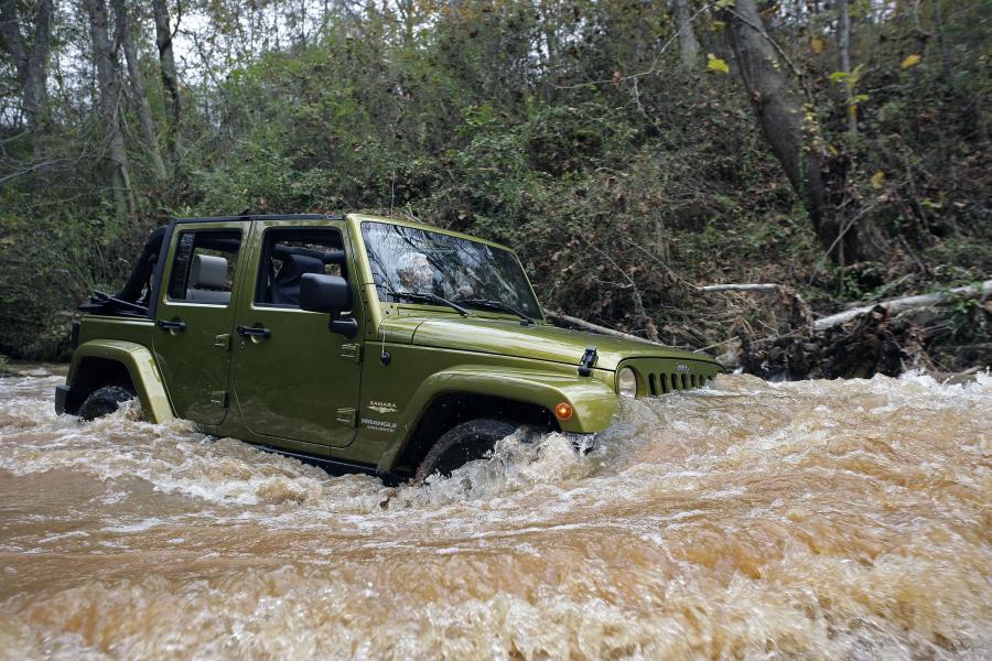  Jeep Wrangler Sahara Unlimited 2006 года  (фото 62 из 121)